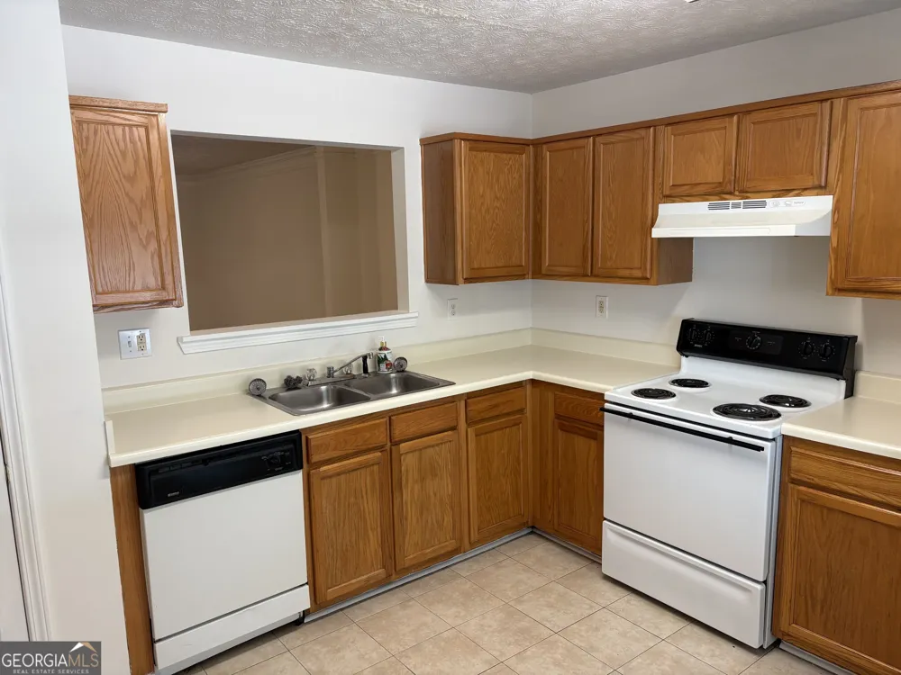 4601 Logan WAY Acworth, GA 30101