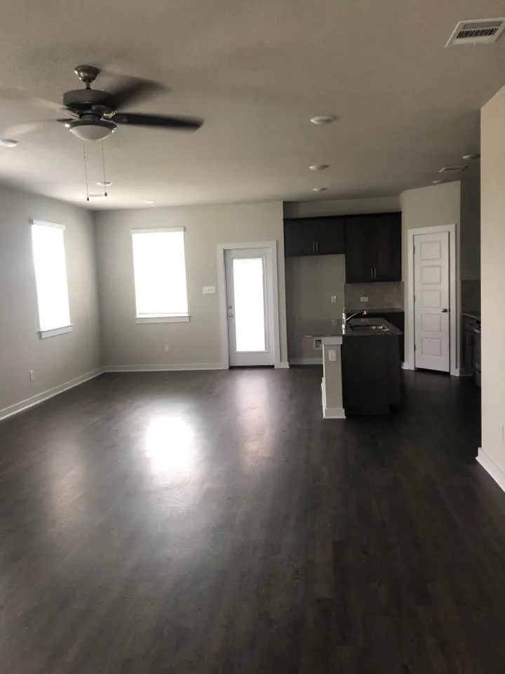 609 Paddock Lane Georgetown, TX 78626