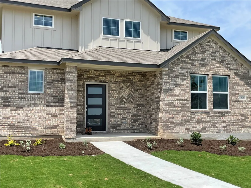 609 Paddock Lane Georgetown, TX 78626