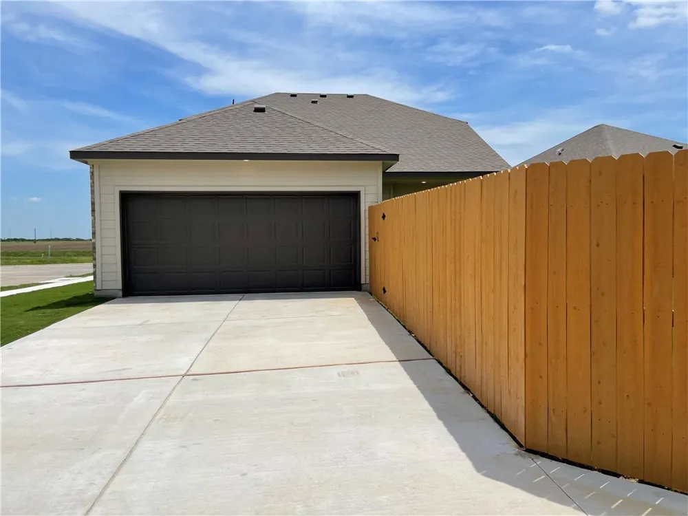 609 Paddock Lane Georgetown, TX 78626