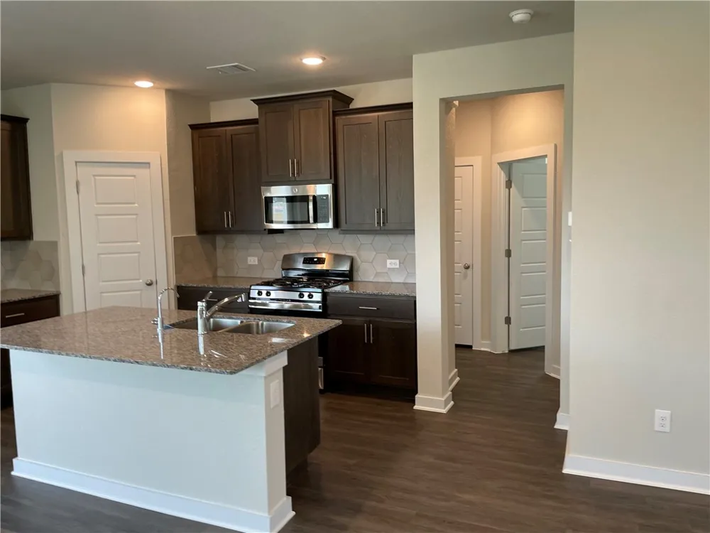 609 Paddock Lane Georgetown, TX 78626