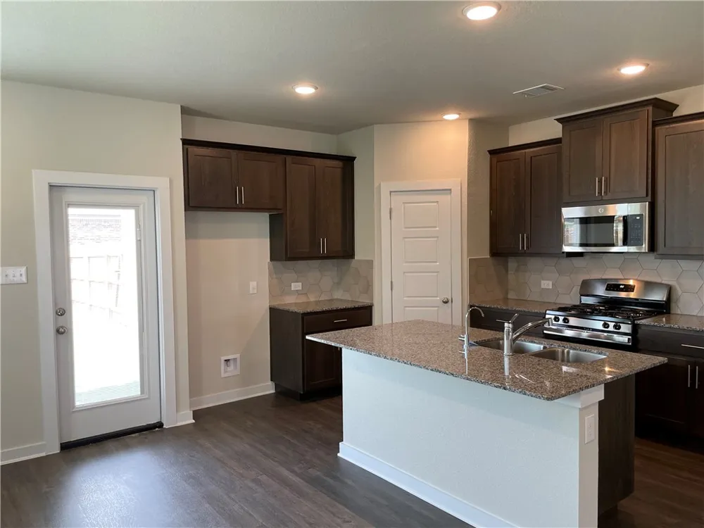 609 Paddock Lane Georgetown, TX 78626