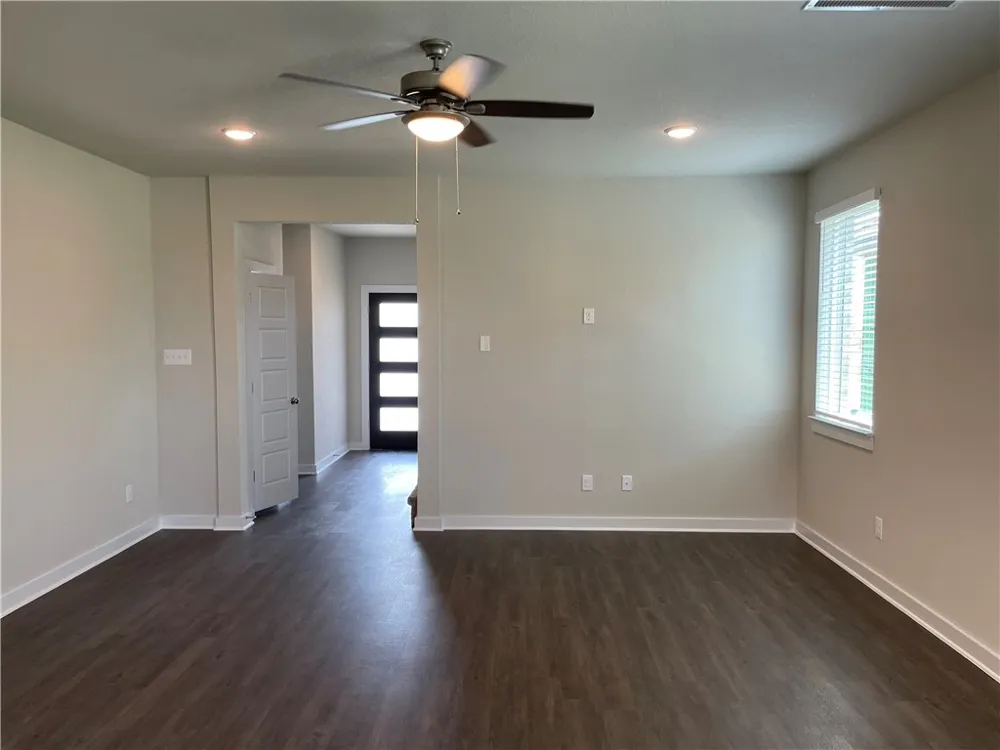 609 Paddock Lane Georgetown, TX 78626
