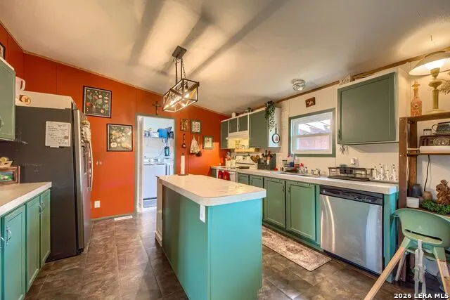 11727 Haven Estates Adkins, TX 78101