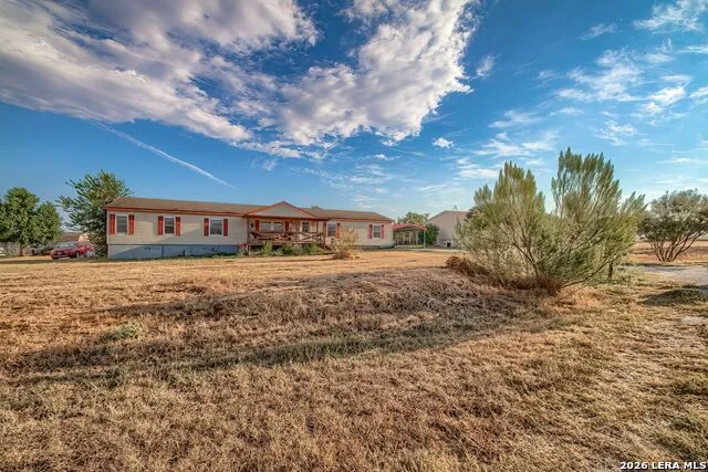 11727 Haven Estates Adkins, TX 78101