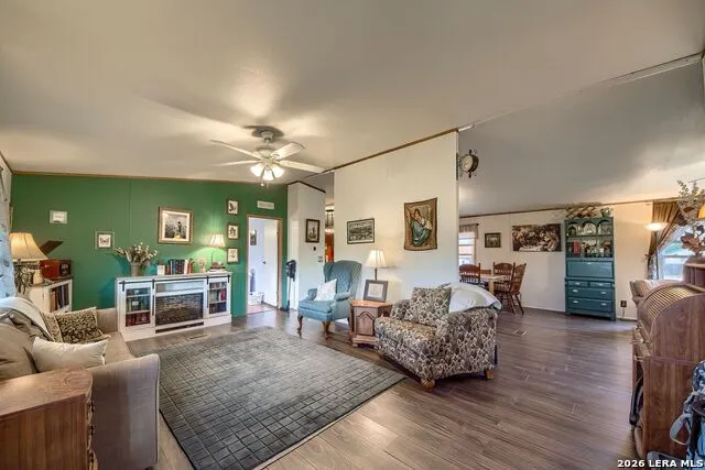 11727 Haven Estates Adkins, TX 78101