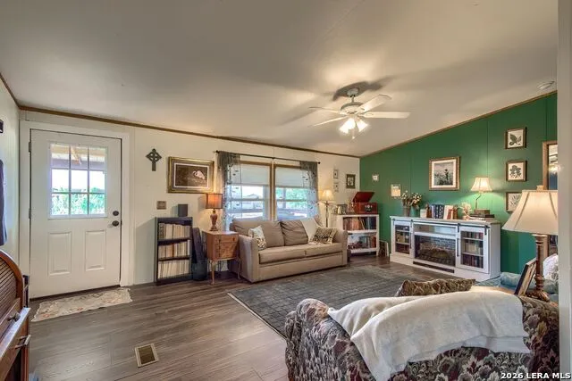 11727 Haven Estates Adkins, TX 78101