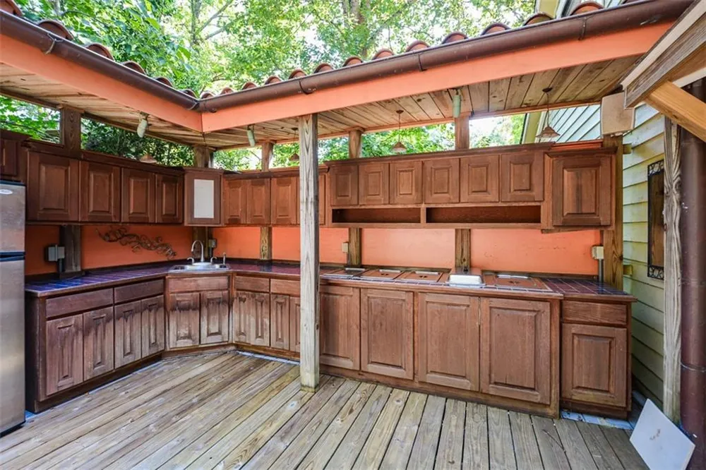 6838 Springwood Drive Douglasville, GA 30135