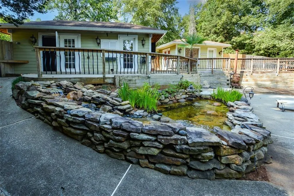 6838 Springwood Drive Douglasville, GA 30135