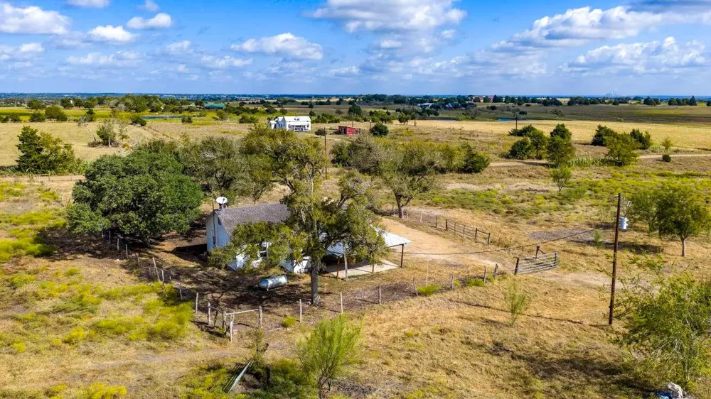 1 Berger Road Schulenburg, TX 78945