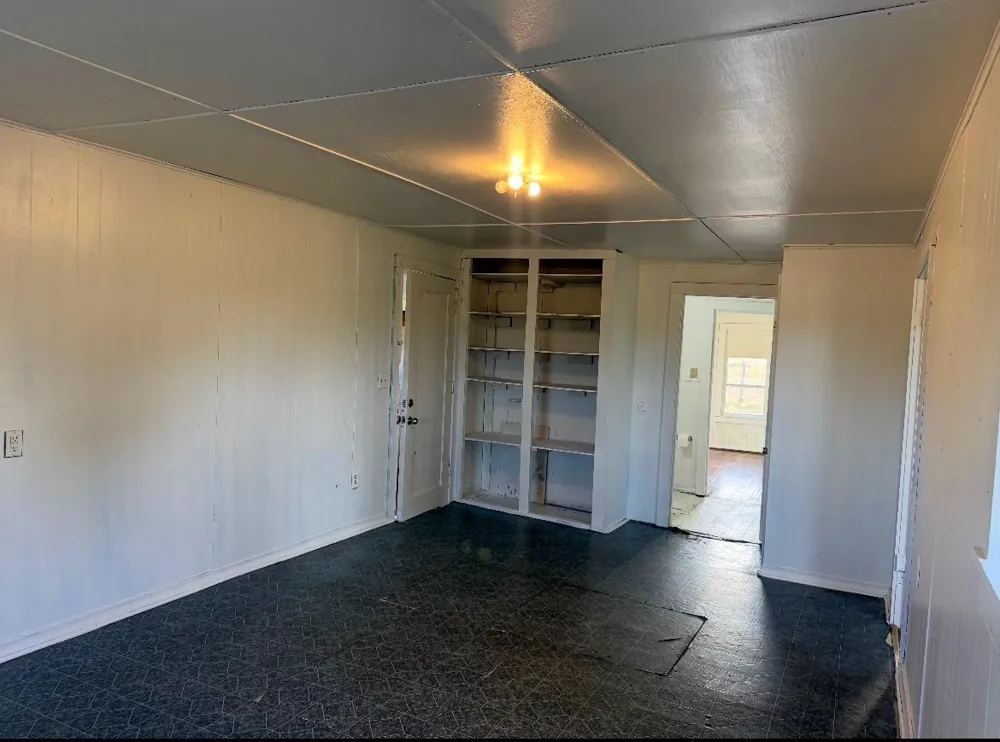 1 Berger Road Schulenburg, TX 78945