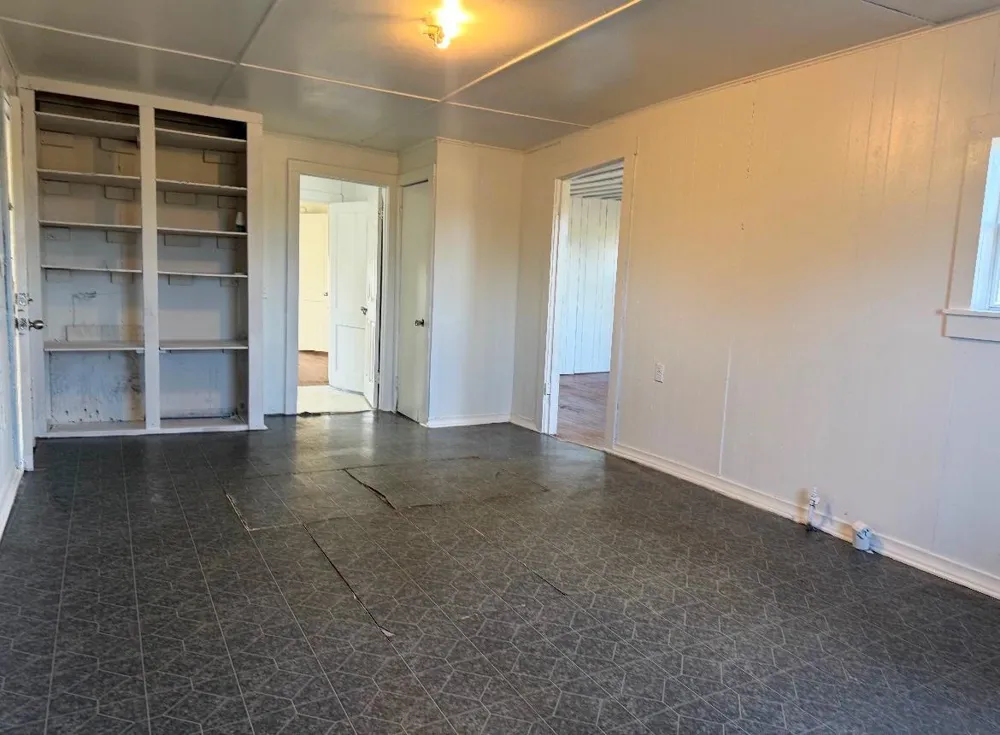 1 Berger Road Schulenburg, TX 78945