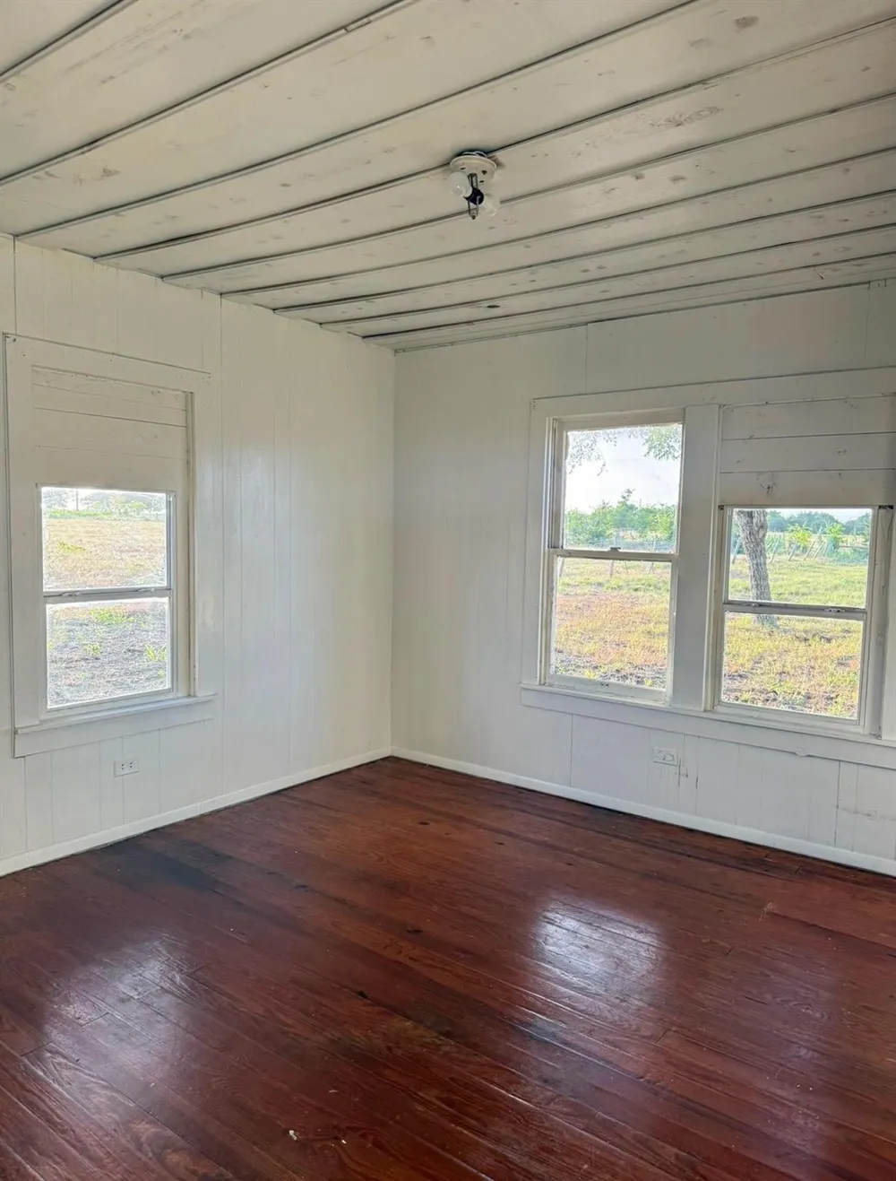1 Berger Road Schulenburg, TX 78945