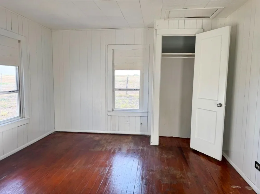 1 Berger Road Schulenburg, TX 78945