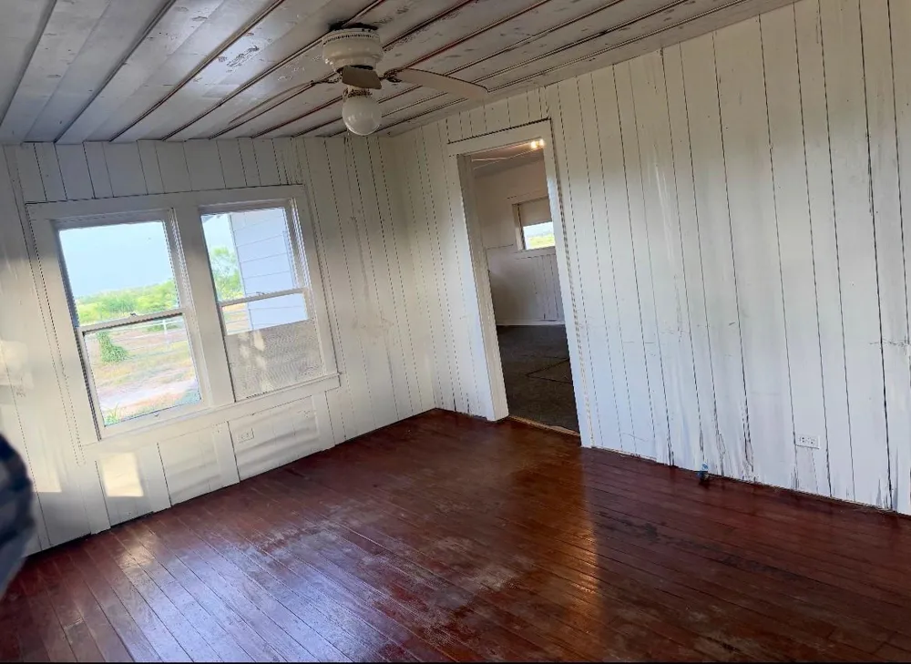 1 Berger Road Schulenburg, TX 78945