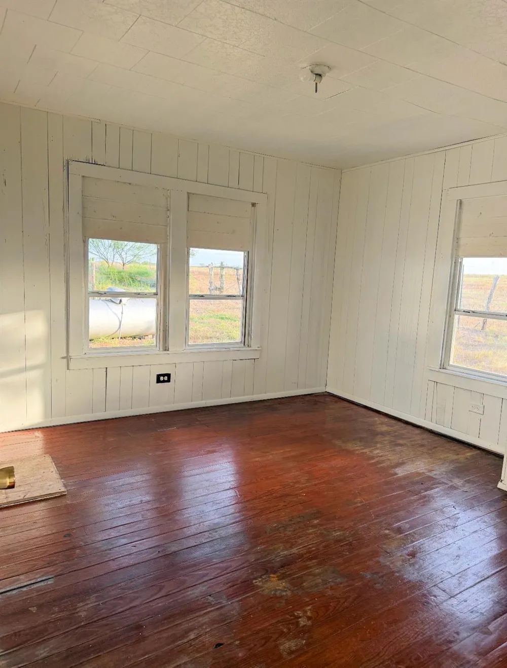 1 Berger Road Schulenburg, TX 78945