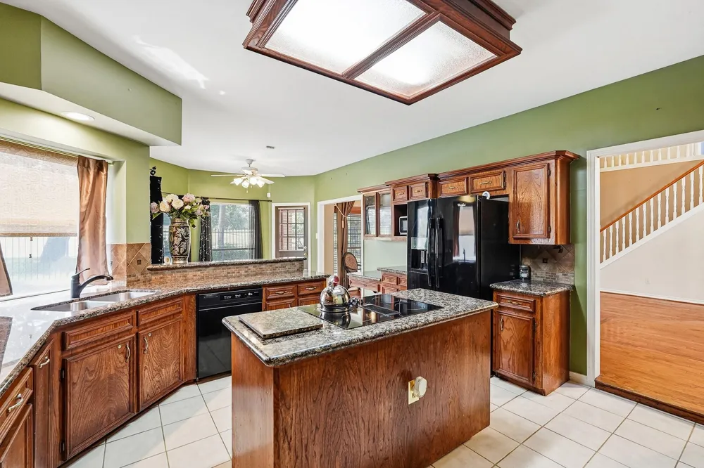 19027 Relay Road Humble, TX 77346