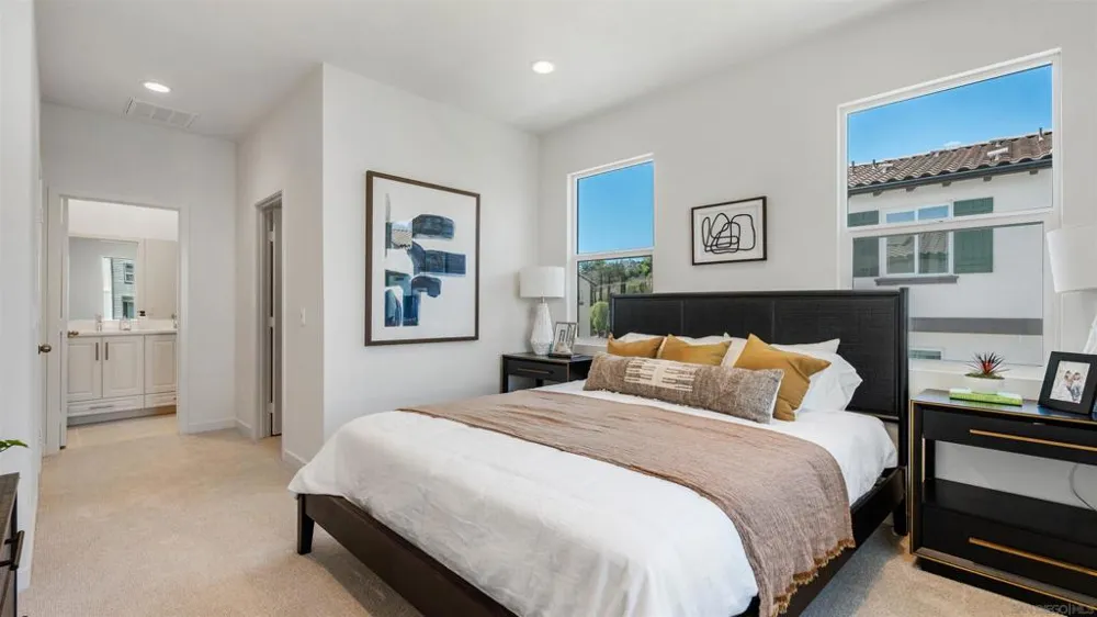 329 Ocotillo Gl Escondido, CA 92025