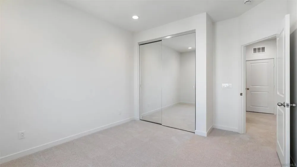 329 Ocotillo Gl Escondido, CA 92025