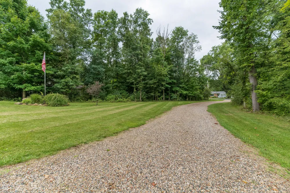 58505 Co Rd 657 Mattawan, MI 49071