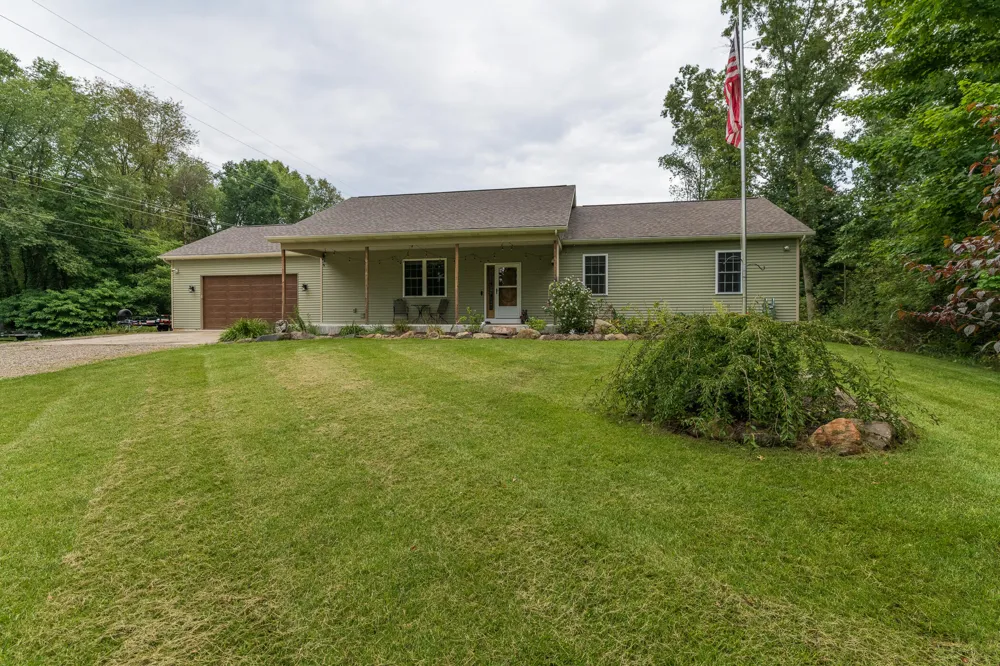 58505 Co Rd 657 Mattawan, MI 49071