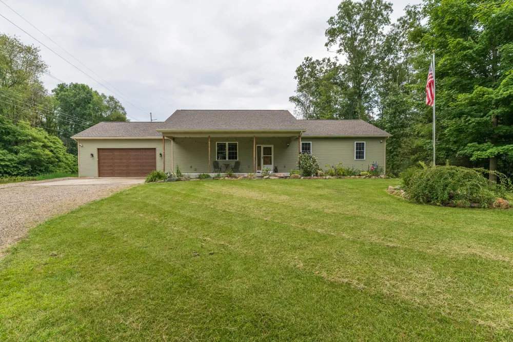58505 Co Rd 657 Mattawan, MI 49071