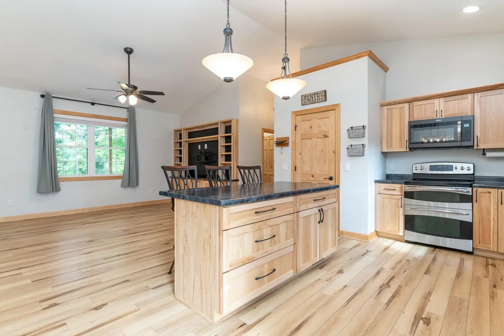 58505 Co Rd 657 Mattawan, MI 49071