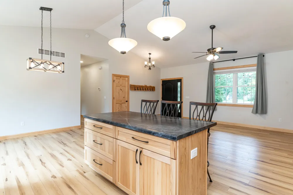 58505 Co Rd 657 Mattawan, MI 49071