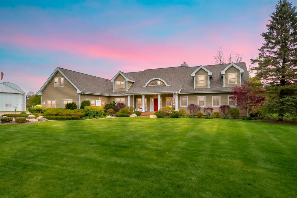 449 S Skyview Drive Kalamazoo, MI 49009