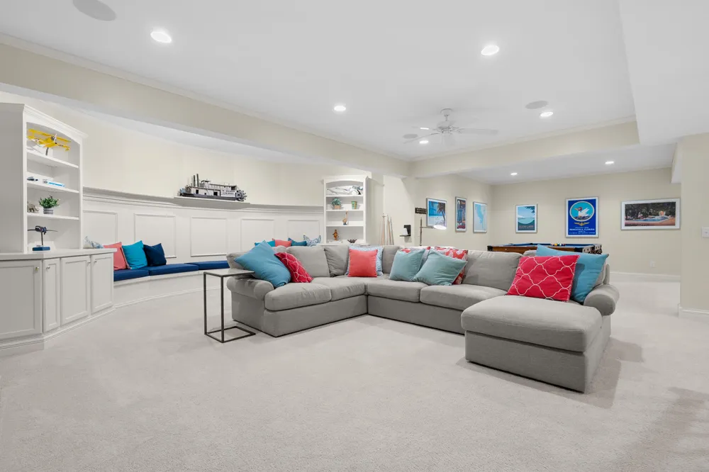 449 S Skyview Drive Kalamazoo, MI 49009