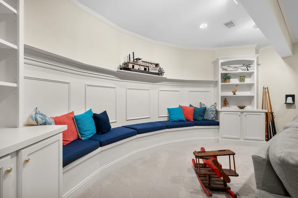 449 S Skyview Drive Kalamazoo, MI 49009