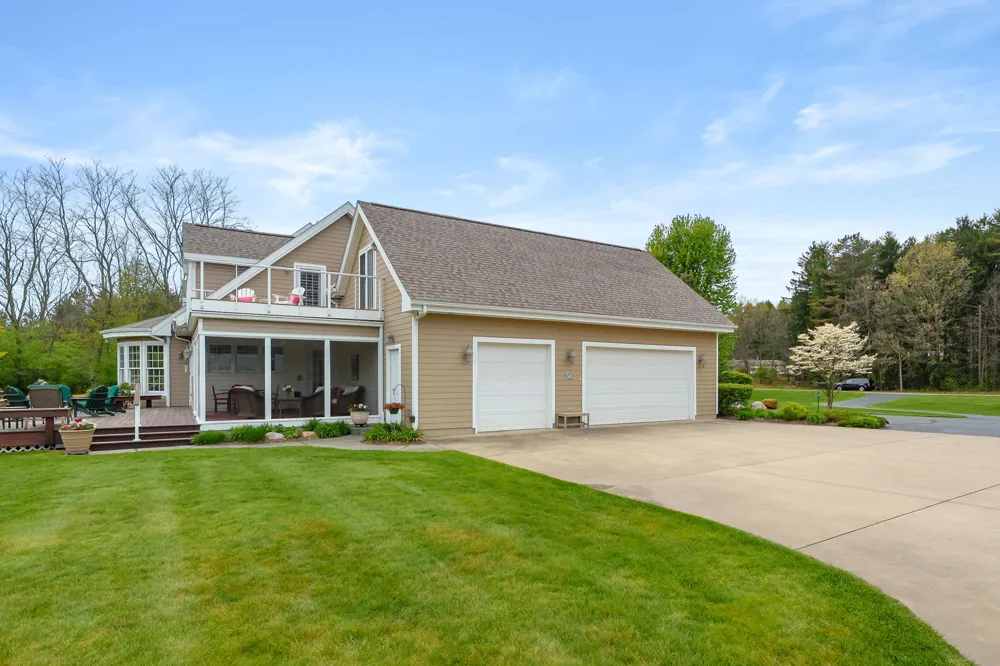 449 S Skyview Drive Kalamazoo, MI 49009