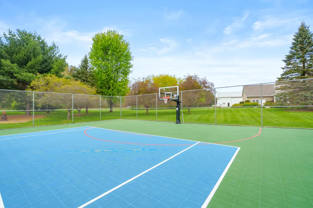 449 S Skyview Drive Kalamazoo, MI 49009