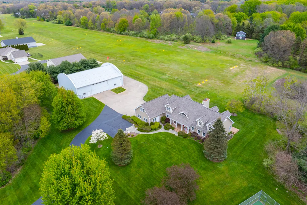 449 S Skyview Drive Kalamazoo, MI 49009