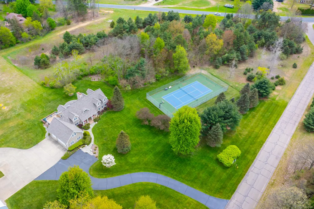 449 S Skyview Drive Kalamazoo, MI 49009