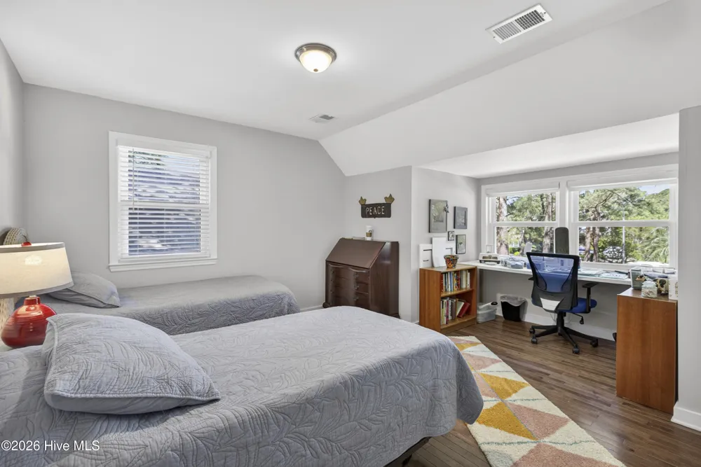 305 Embassy Circle Wilmington, NC 28412