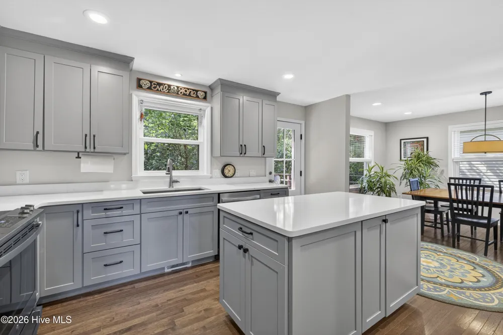 305 Embassy Circle Wilmington, NC 28412