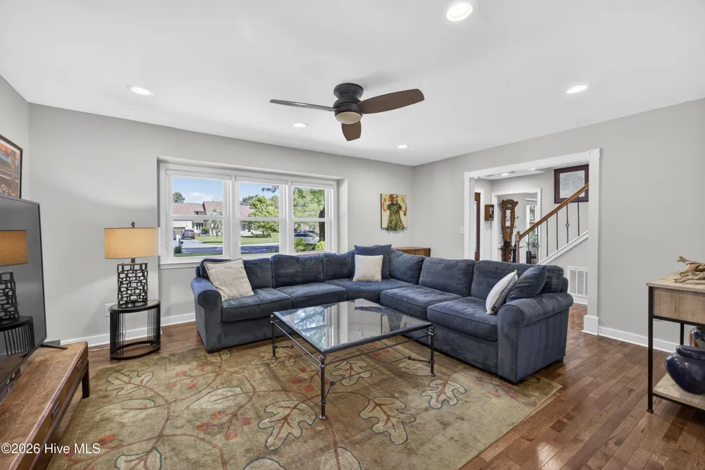 305 Embassy Circle Wilmington, NC 28412