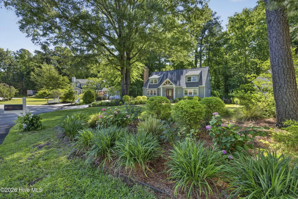 305 Embassy Circle Wilmington, NC 28412