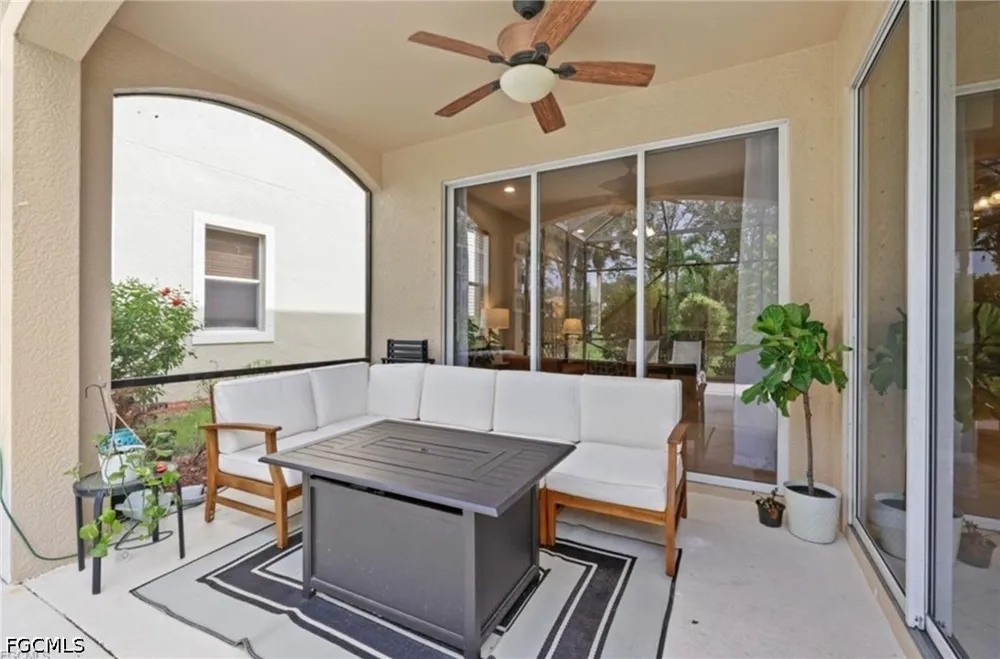 Larino Loop Estero, FL 33928