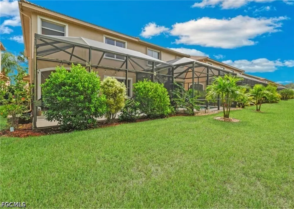 Larino Loop Estero, FL 33928