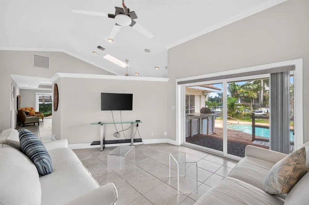 1920 E Terra Mar Drive Lauderdale By The Sea, FL 33062