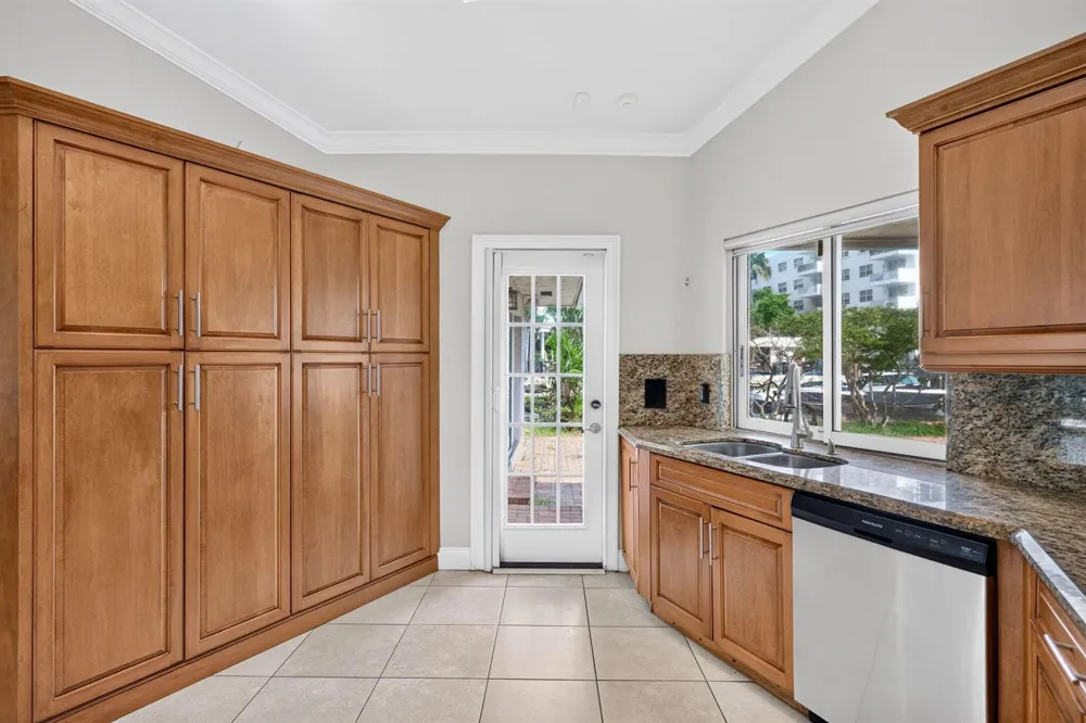 1920 E Terra Mar Drive Lauderdale By The Sea, FL 33062