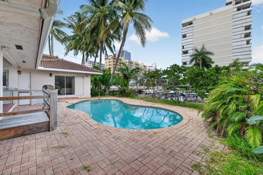 1920 E Terra Mar Drive Lauderdale By The Sea, FL 33062