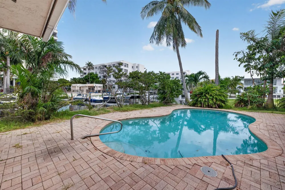 1920 E Terra Mar Drive Lauderdale By The Sea, FL 33062