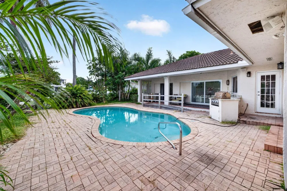 1920 E Terra Mar Drive Lauderdale By The Sea, FL 33062