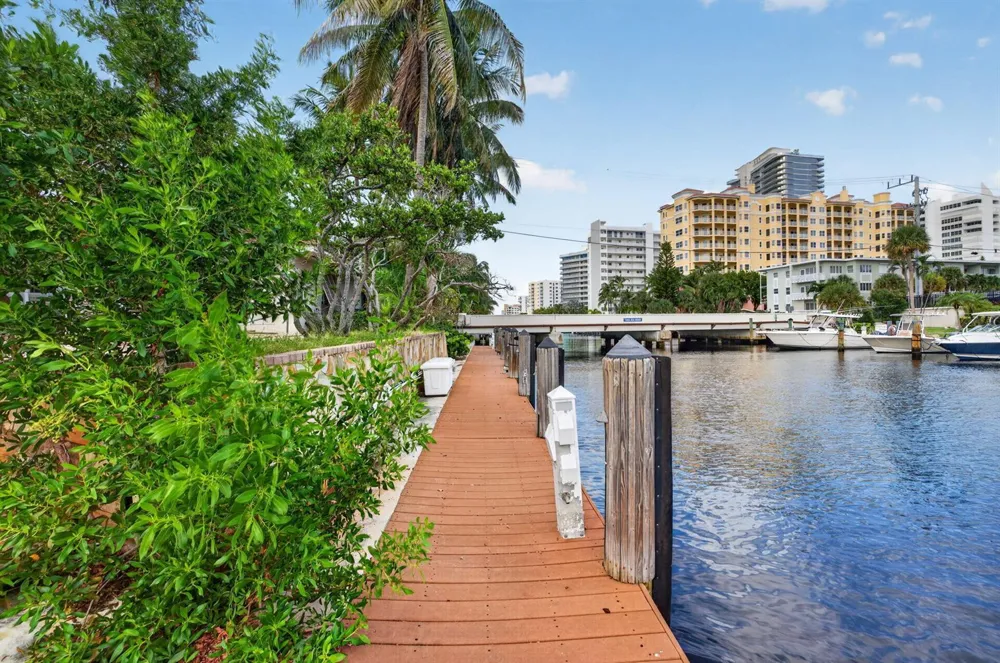 1920 E Terra Mar Drive Lauderdale By The Sea, FL 33062