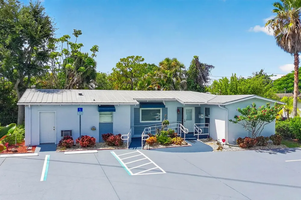 1200 S KANNER Highway Stuart, FL 34994