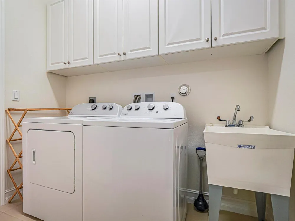 5527 57TH WAY Vero Beach, FL 32967