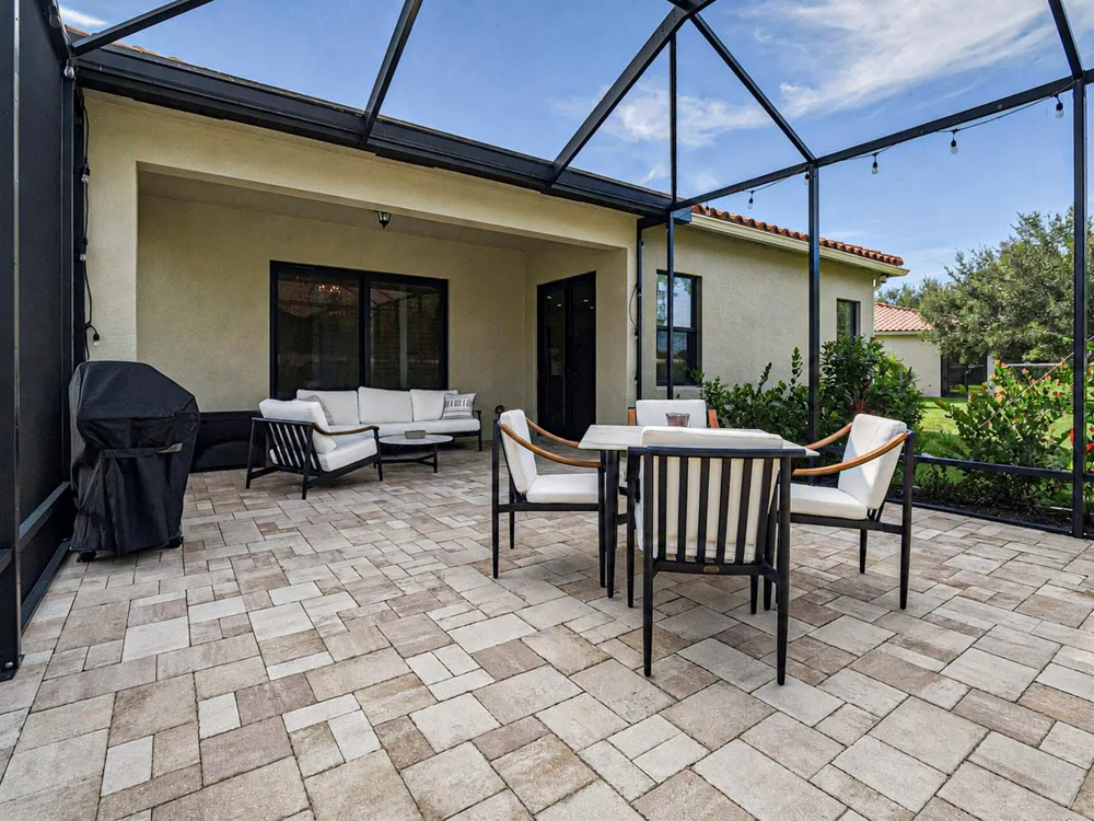 5527 57TH WAY Vero Beach, FL 32967